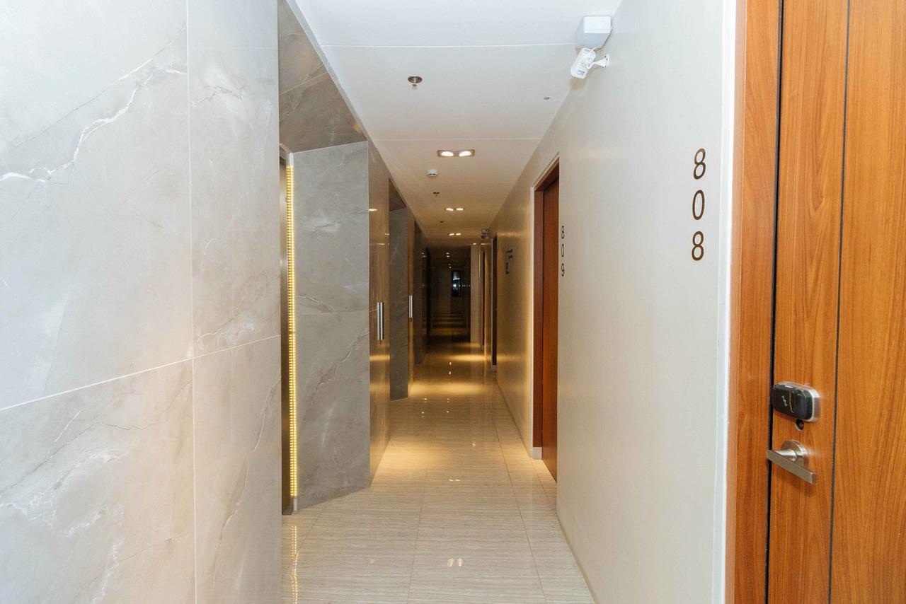 Отель Reddoorz Premium Near Ust Hospital Манила Экстерьер фото