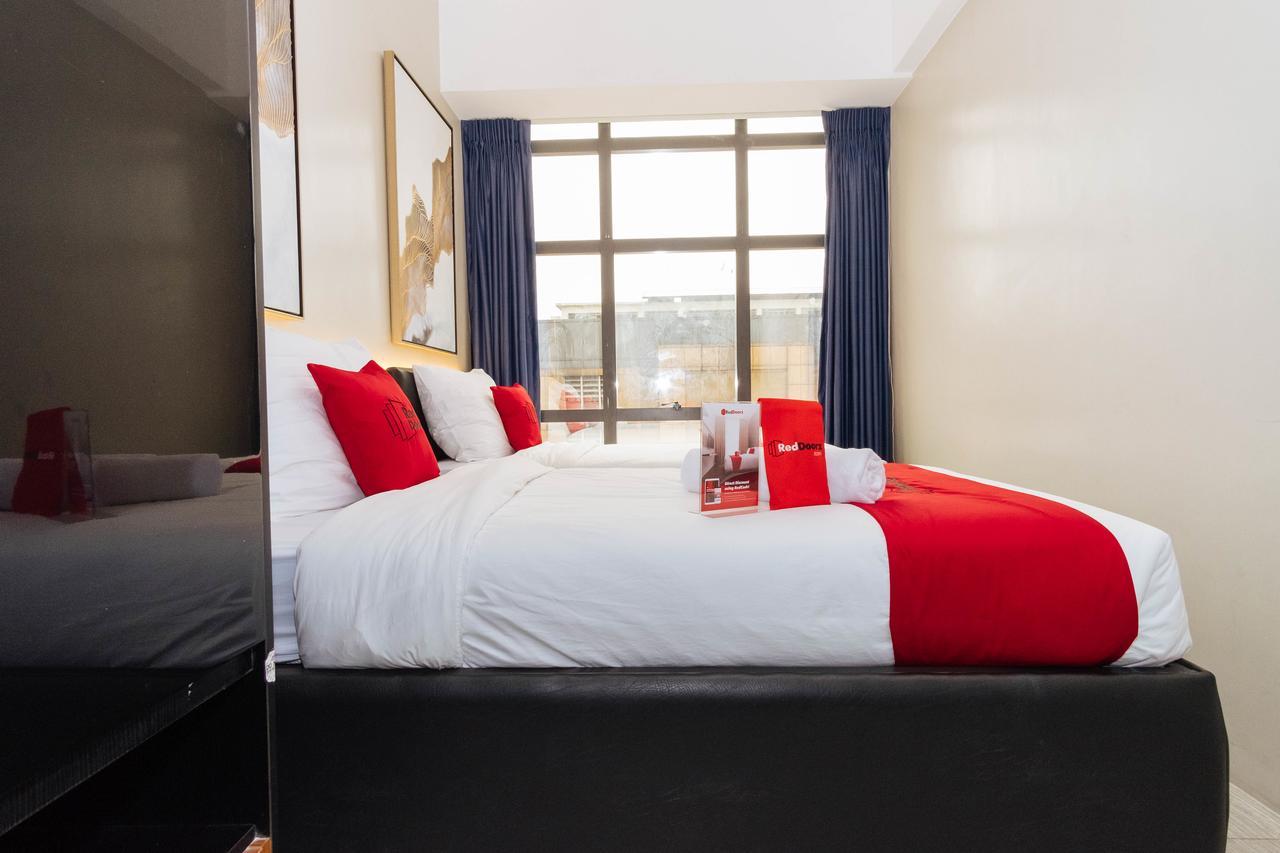 Отель Reddoorz Premium Near Ust Hospital Манила Экстерьер фото